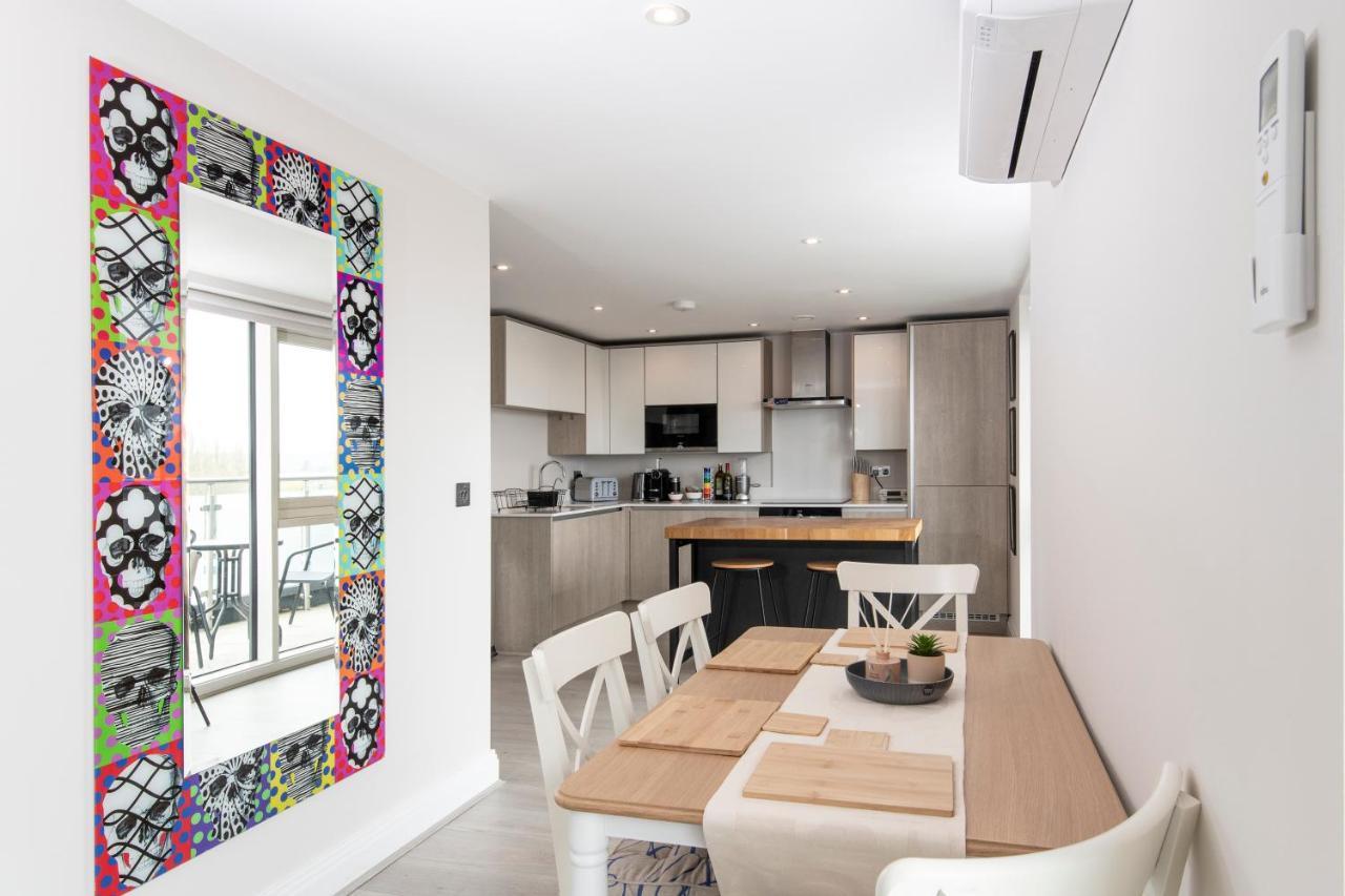 Spacious Apartment With Parking Space, Close To Heathrow, Elizabeth Line And Windsor Maidenhead Dış mekan fotoğraf